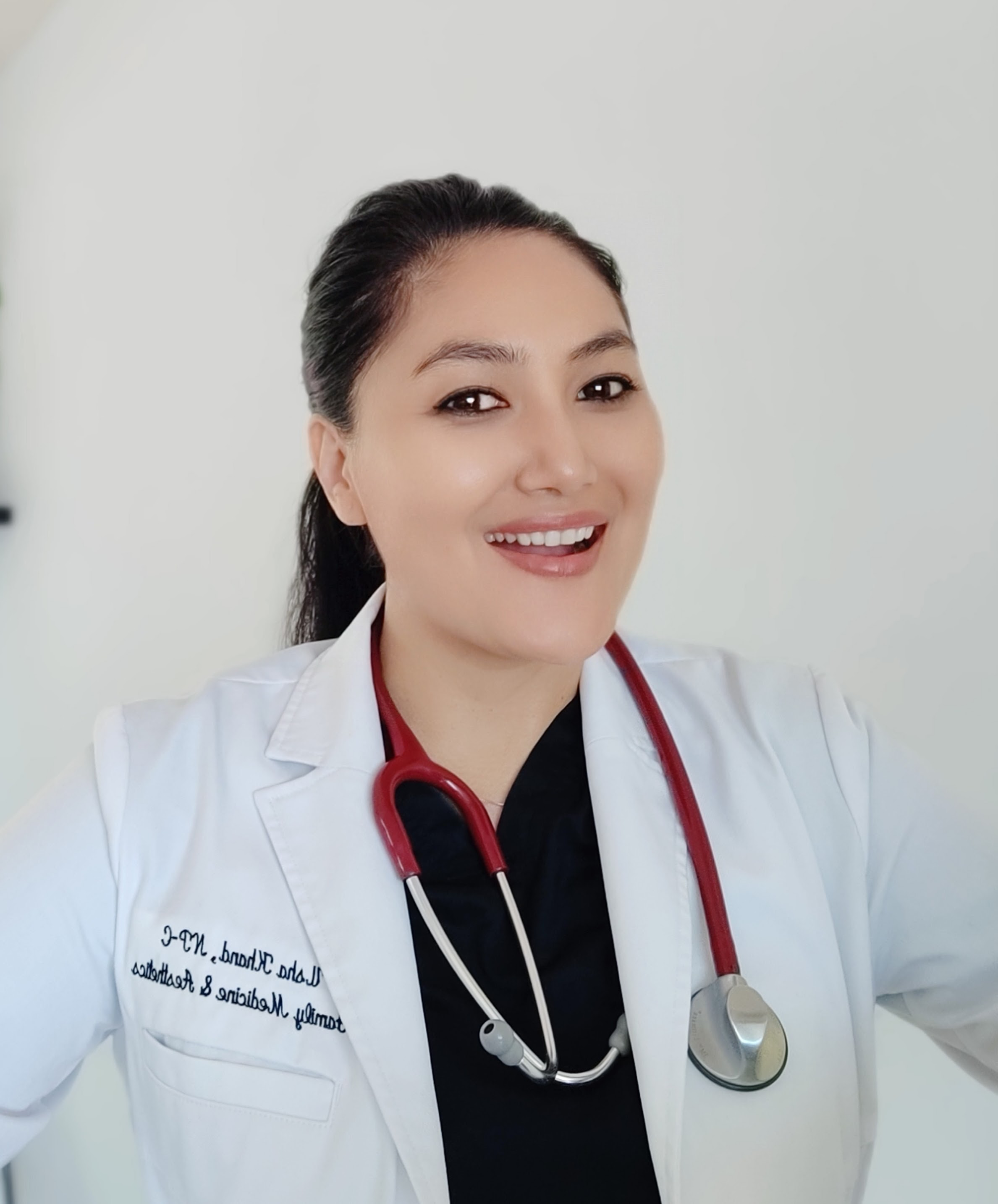 Usha Khand, Lead Injector & Aesthetician at JRJ Health & Beauty